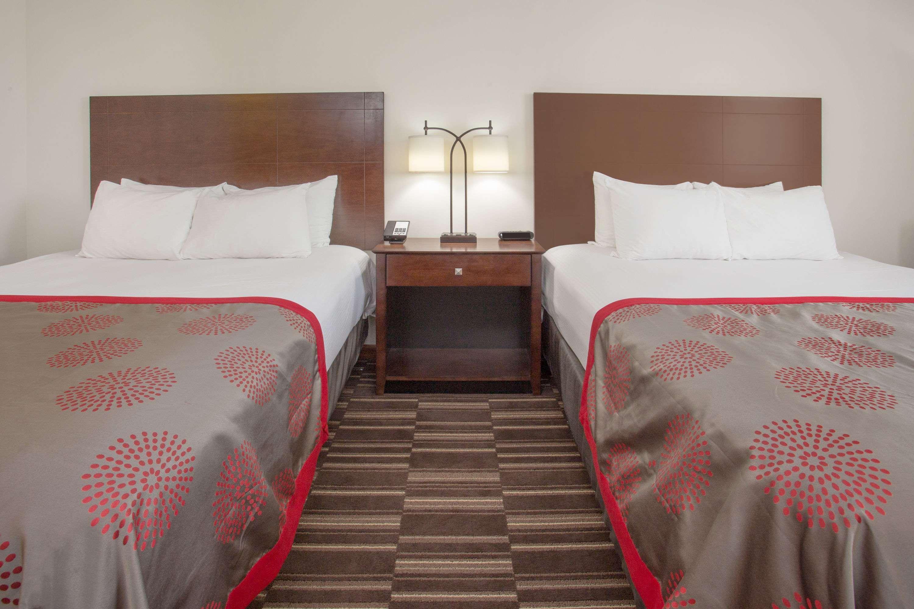 Best Western University Inn Urbana Bagian luar foto