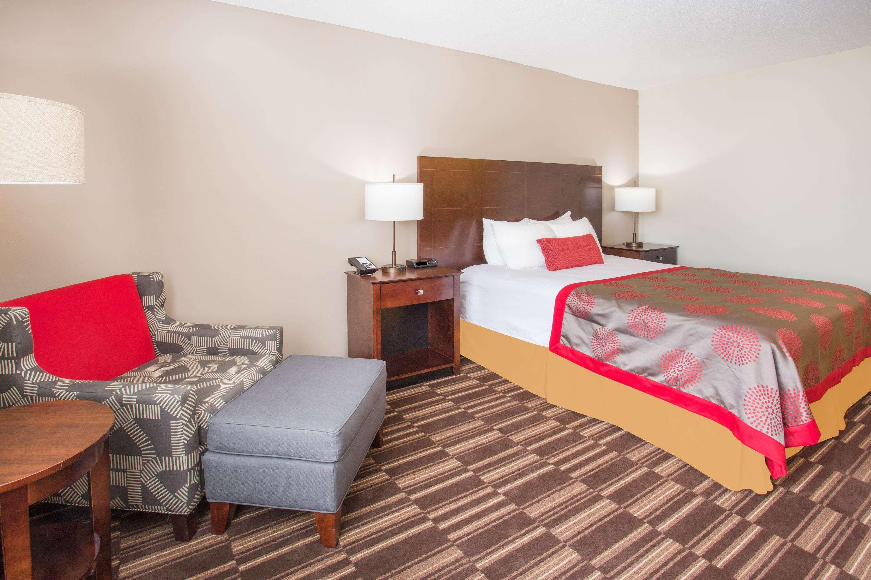Best Western University Inn Urbana Bagian luar foto