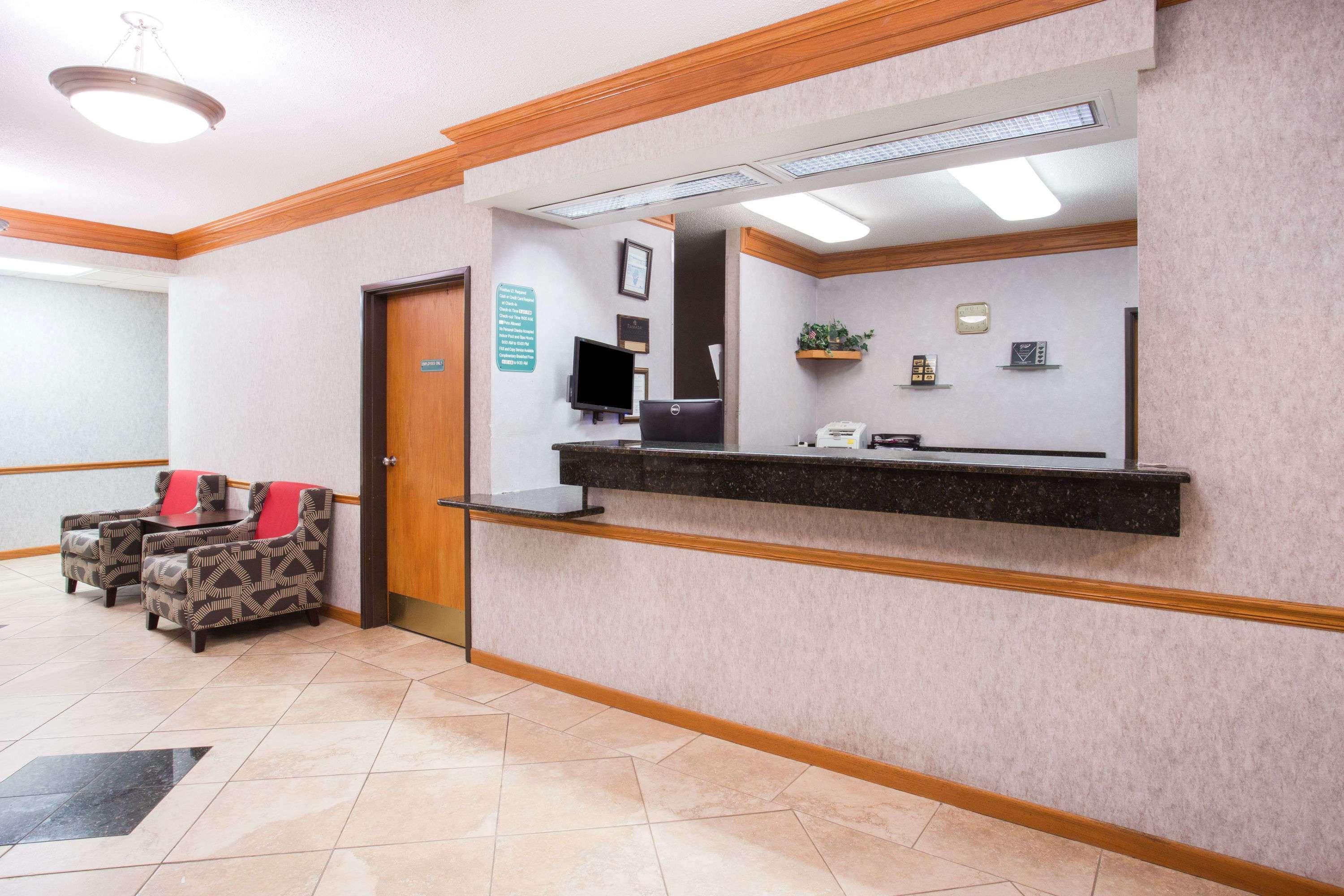 Best Western University Inn Urbana Bagian luar foto