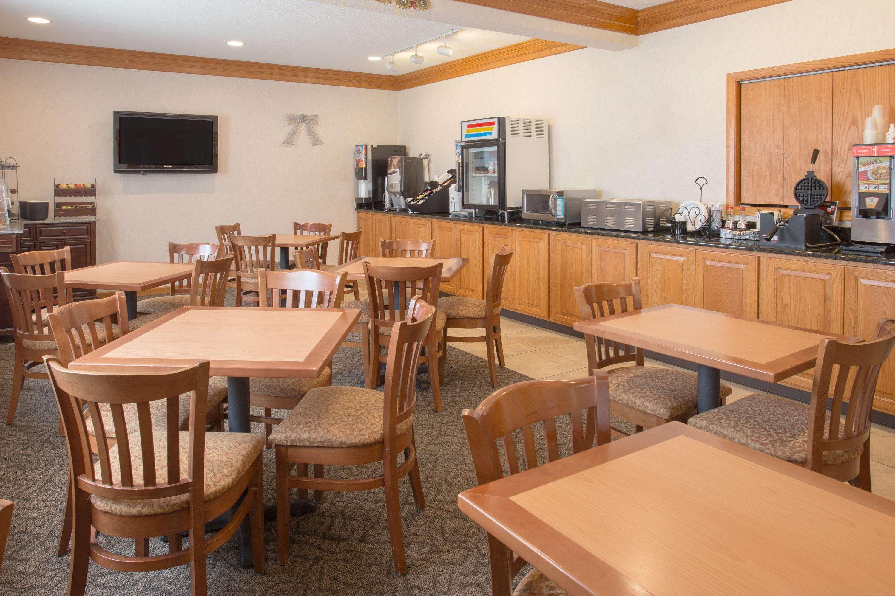 Best Western University Inn Urbana Bagian luar foto